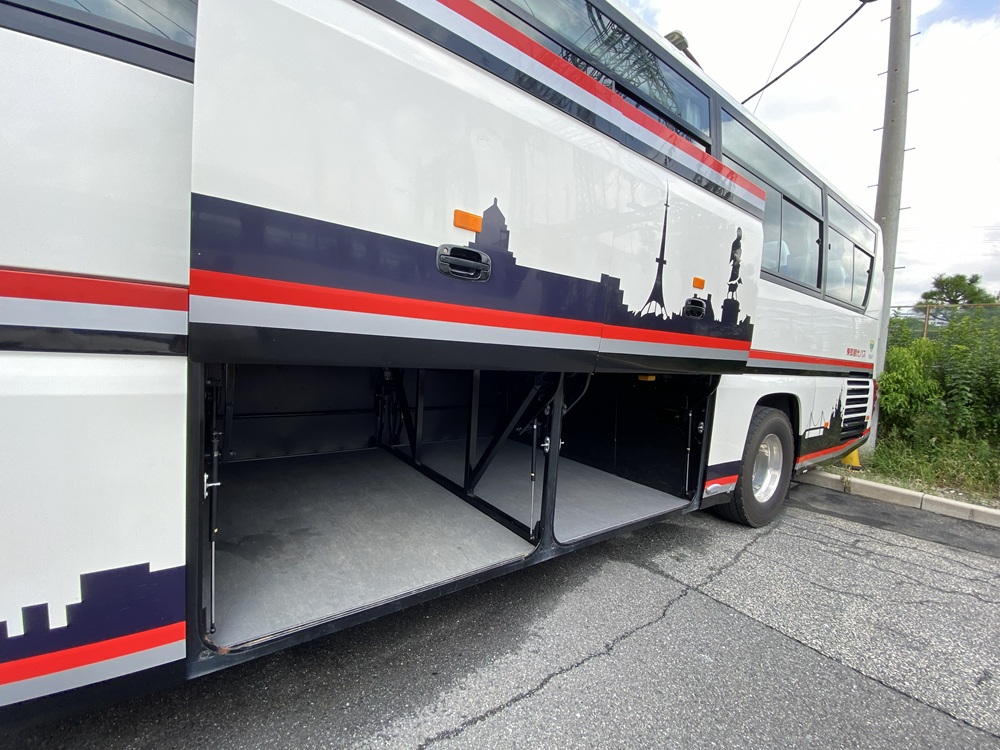 21~35人で全員分のスーツケース(キャリケース)なら大型バス